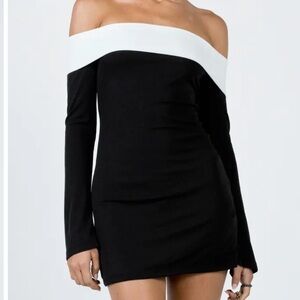 Anya Off the Shoulder Long Sleeve Minidress
Princess Polly